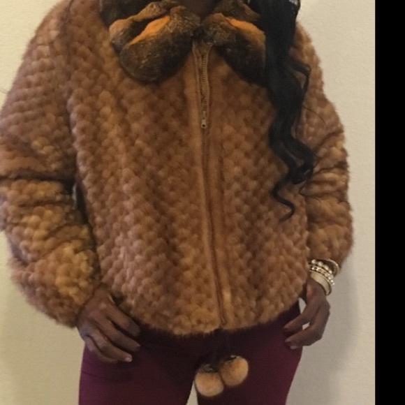 Mink Jacket with Chinchilla collar - Picture 1 of 3